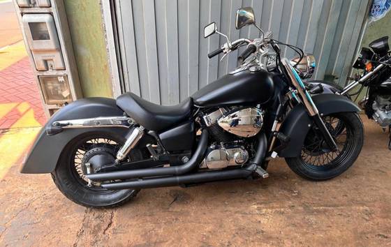 HONDA SHADOW 750 